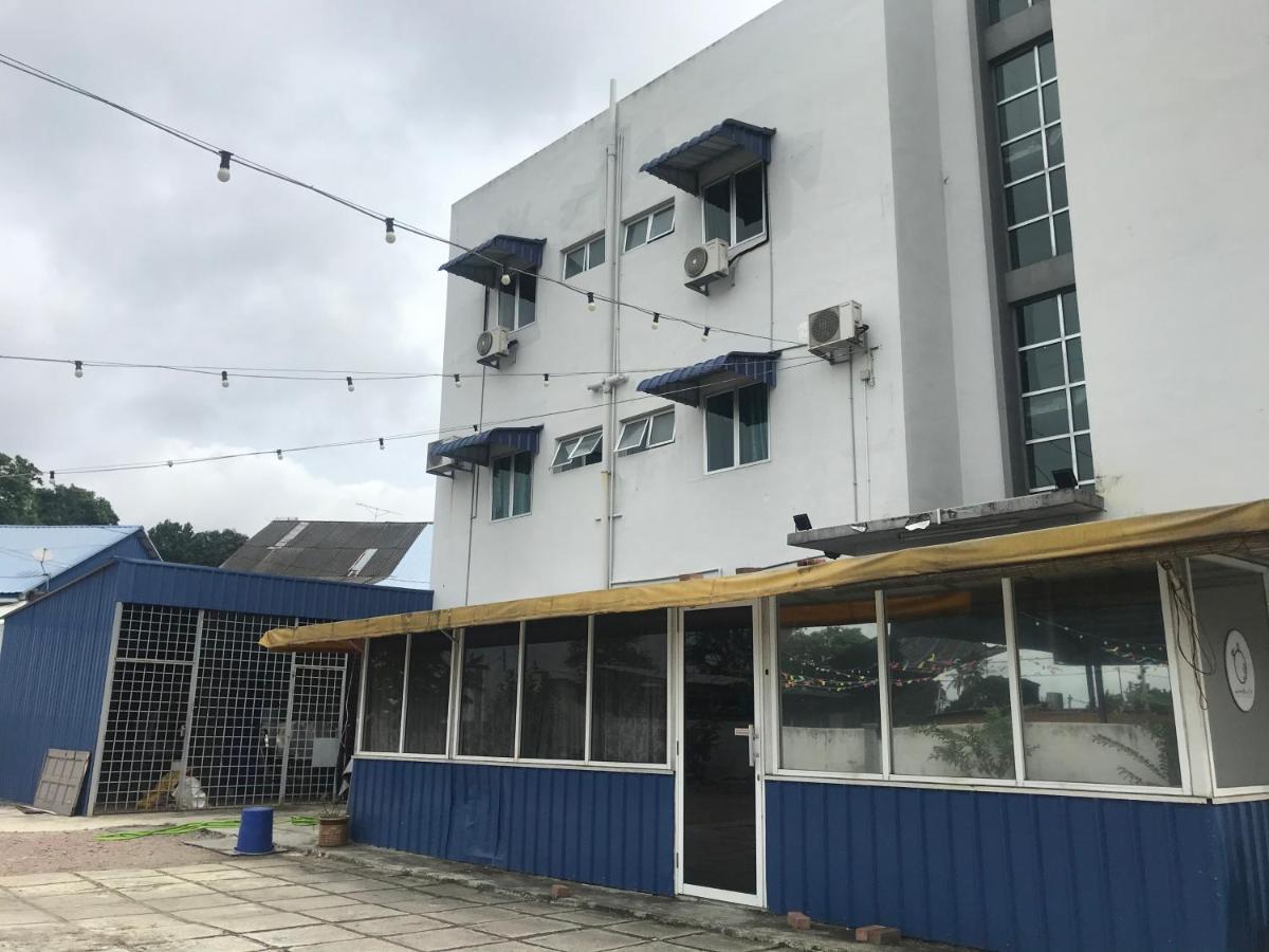 Ksk Kasih Sayang Kluang Hometel エクステリア 写真